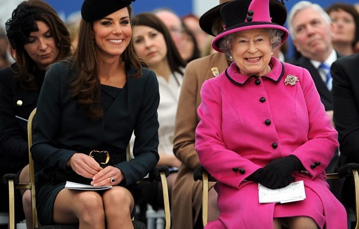 Vévodkyně z Cambridge a Královna Alžběta II.