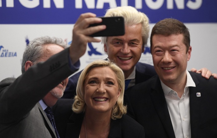 Marine Le Pen and Tomio Okamura
