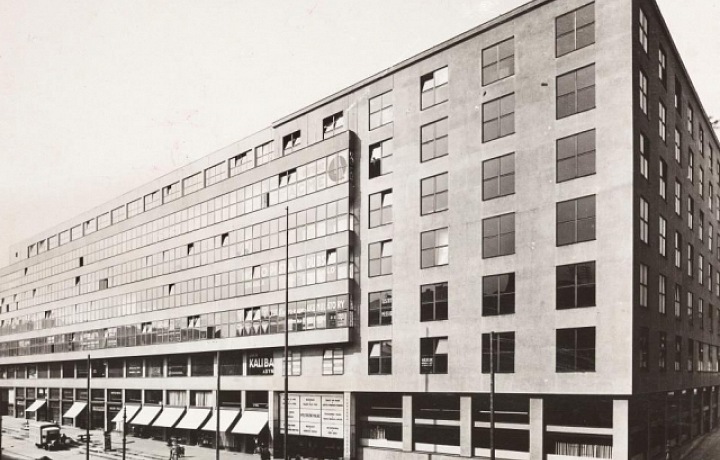 Veletržní palác in 30's