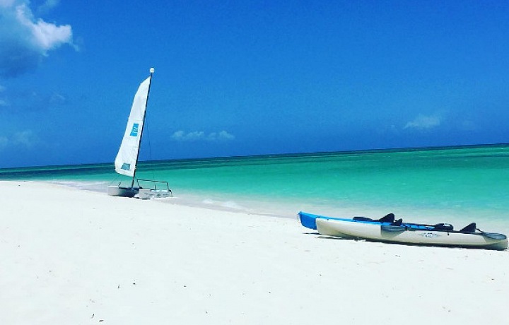 Tady si postavili domy Bruce Willis a Donna Karan. 