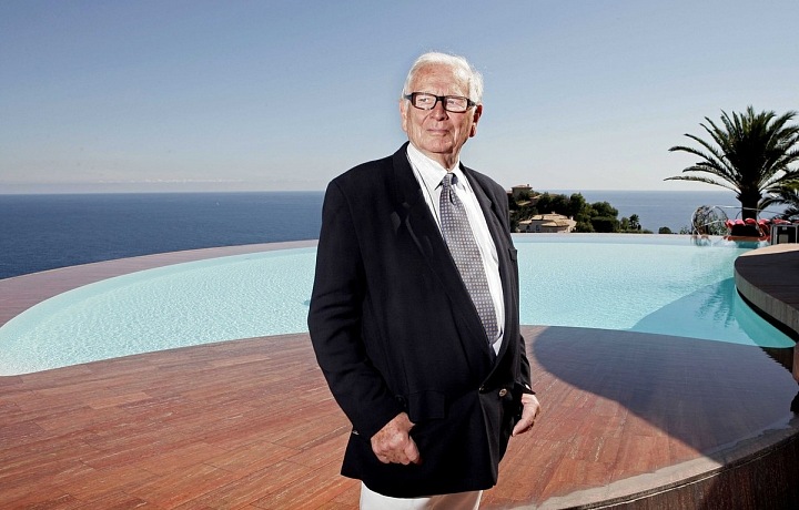 Slavný návrhář Pierre Cardin