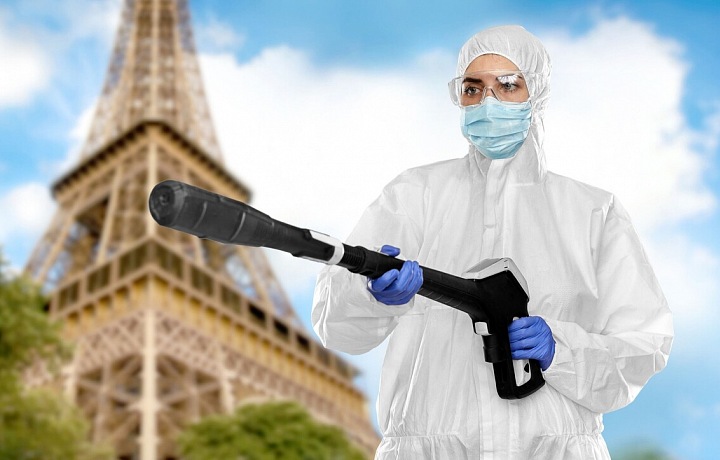 Situaci v Paříži je velmi vážná.