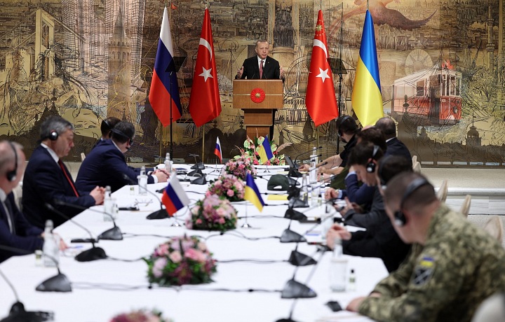 The meeting in Istanbul did not bring many news