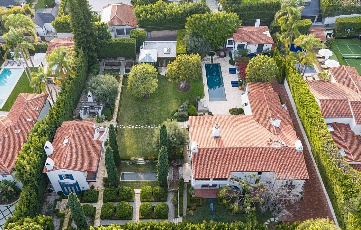 House of Selena Gomez and Benny Blanco