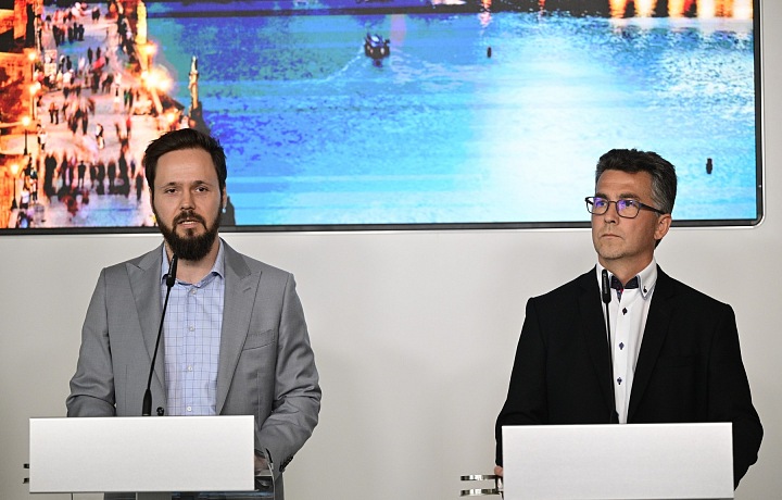 Prague councilor Adam Zábranský (Pirates) and Trade Centre Praha Chairman Josef Bláha