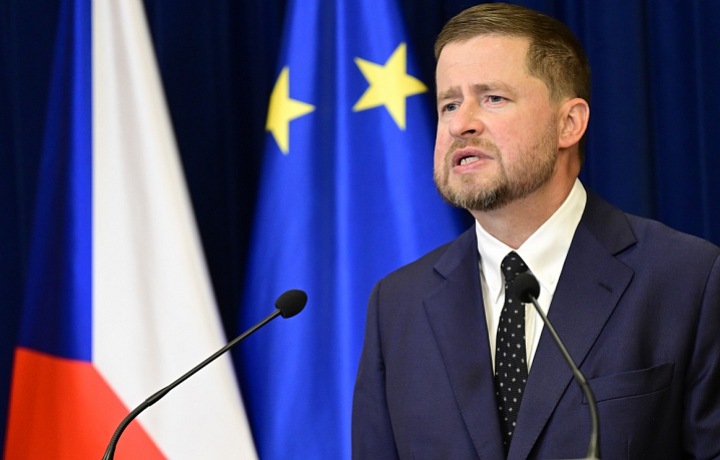 The governor at the press conference explained why the rate is not changing