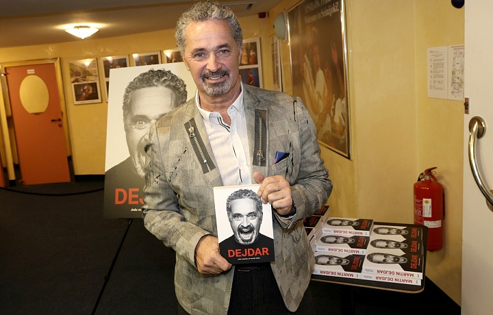 Martin Dejdar at the baptism of his book at the Studio Ypsilon theater.