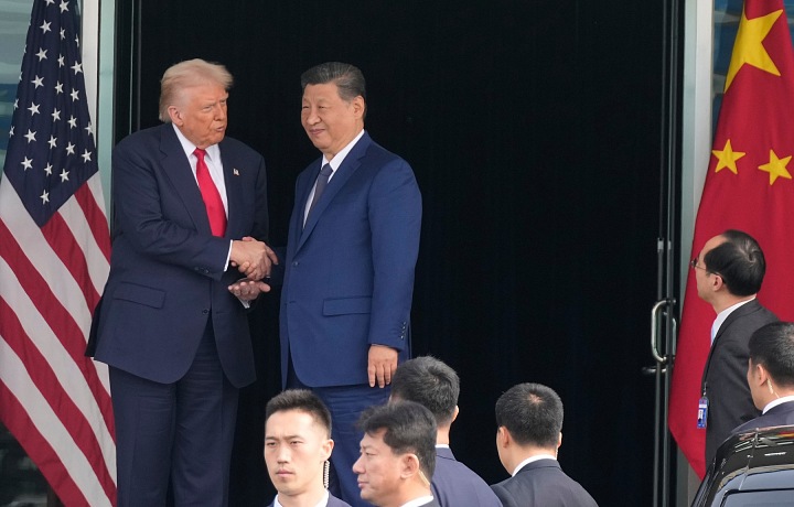 Donald Trump visiting China