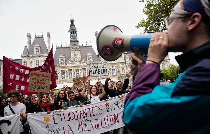 school protest france
