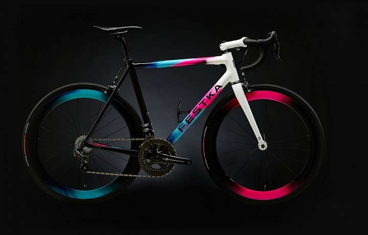 Frame for anniversary, 100 years of BMW