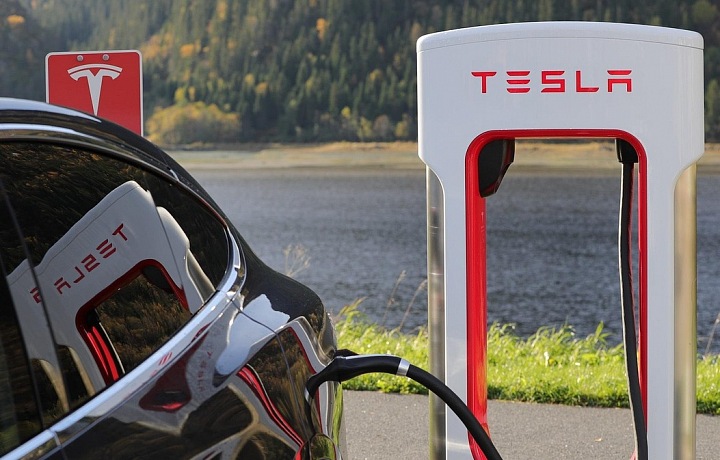 Tesla faces new problems