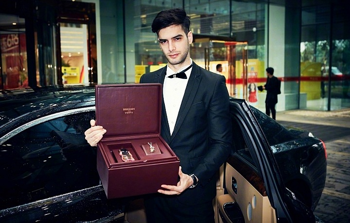 Vertu Signature Cobra