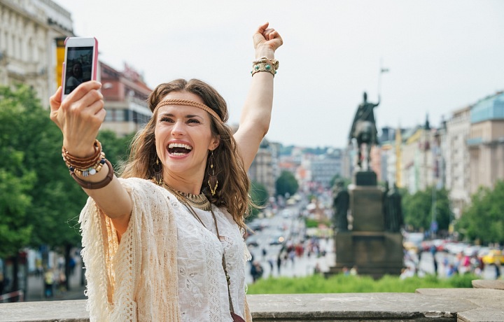 Žena na Václavském náměstí